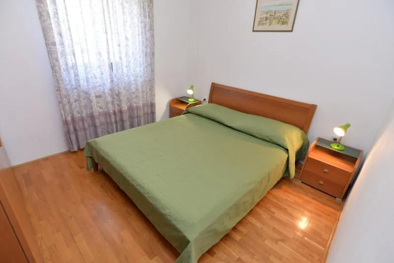 Apartments Slavica 590 Fazana