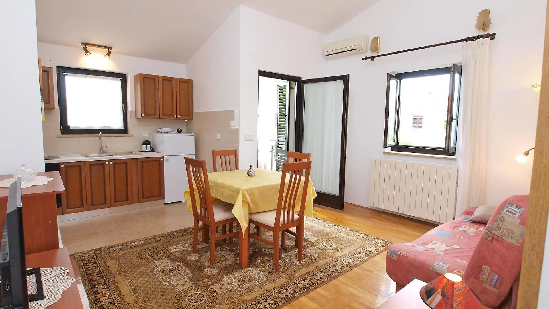 Apartments Slavica 590 Fazana
